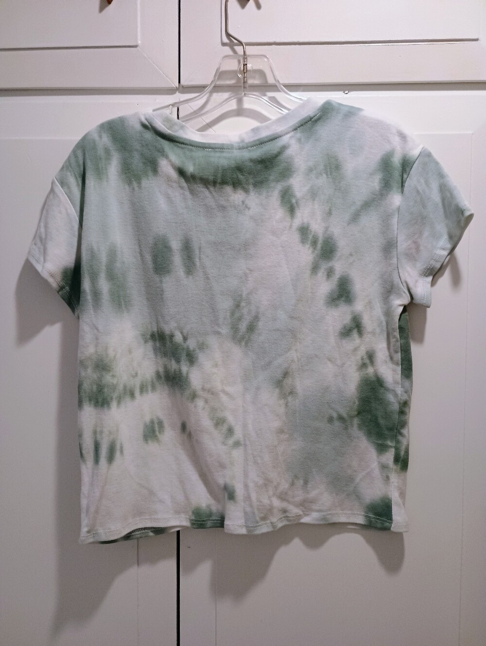 Hippie Rose Green and White Tie-Dye Knot Front Tee - Picture 2 of 5